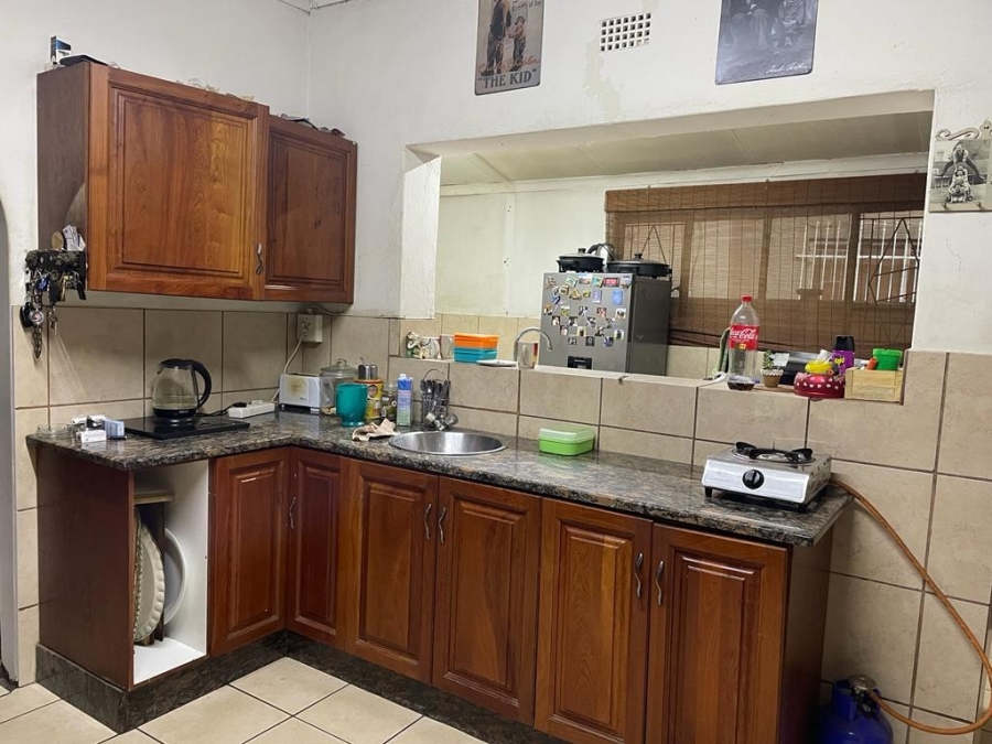 5 Bedroom Property for Sale in Oos Einde North West